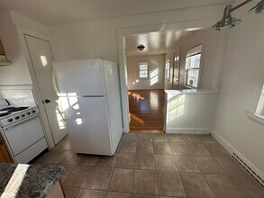 227 Depot St in Dennisport, MA - Foto de edificio - Building Photo