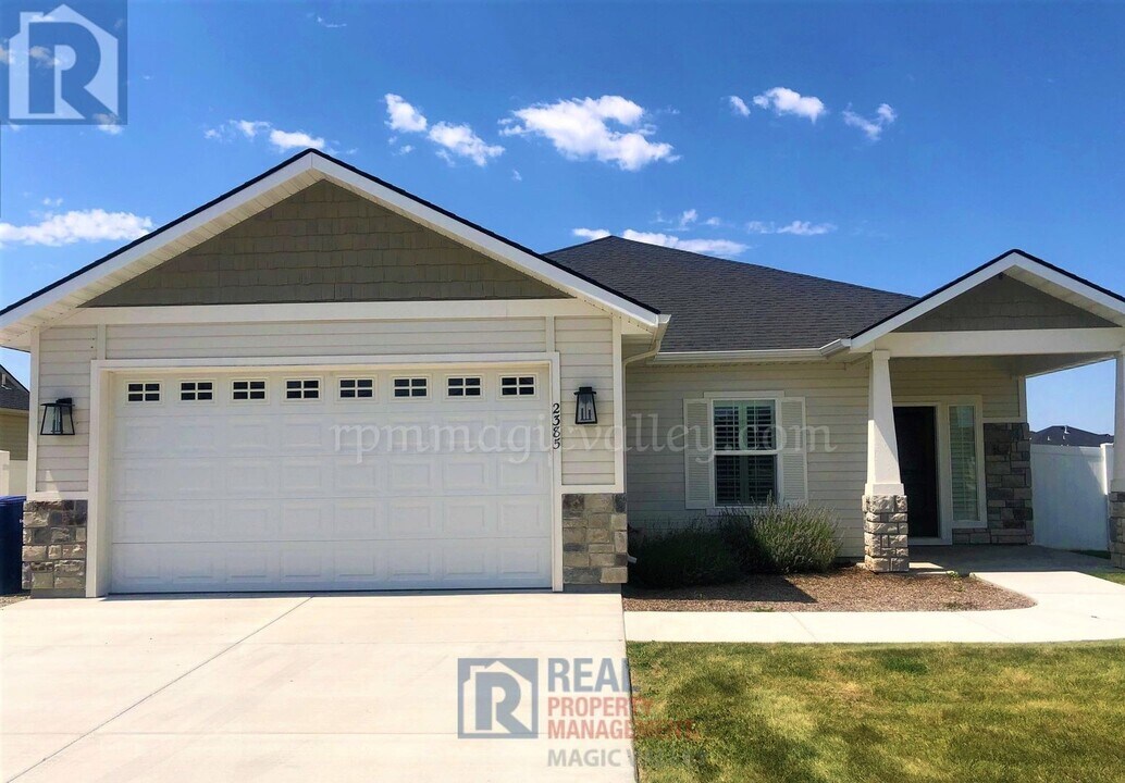 2385 Homestead St in Twin Falls, ID - Building Photo