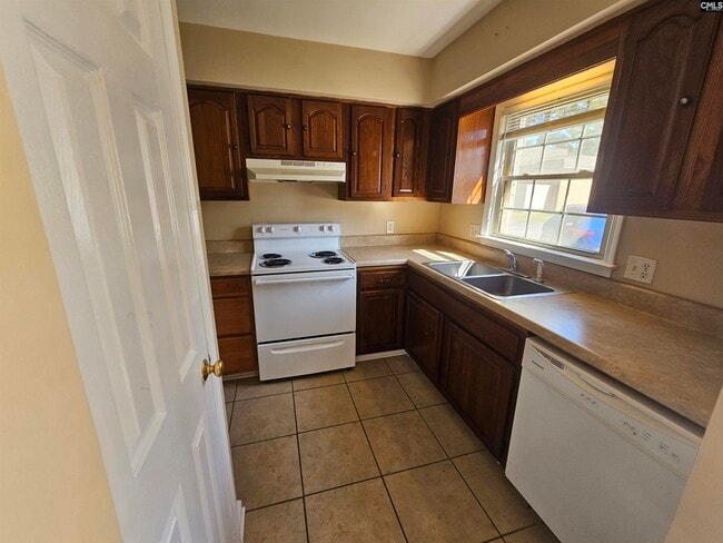3700 Bush River Rd in Columbia, SC - Building Photo - Building Photo