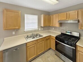 445 Spring Head Ct in Lawrenceville, GA - Building Photo - Building Photo