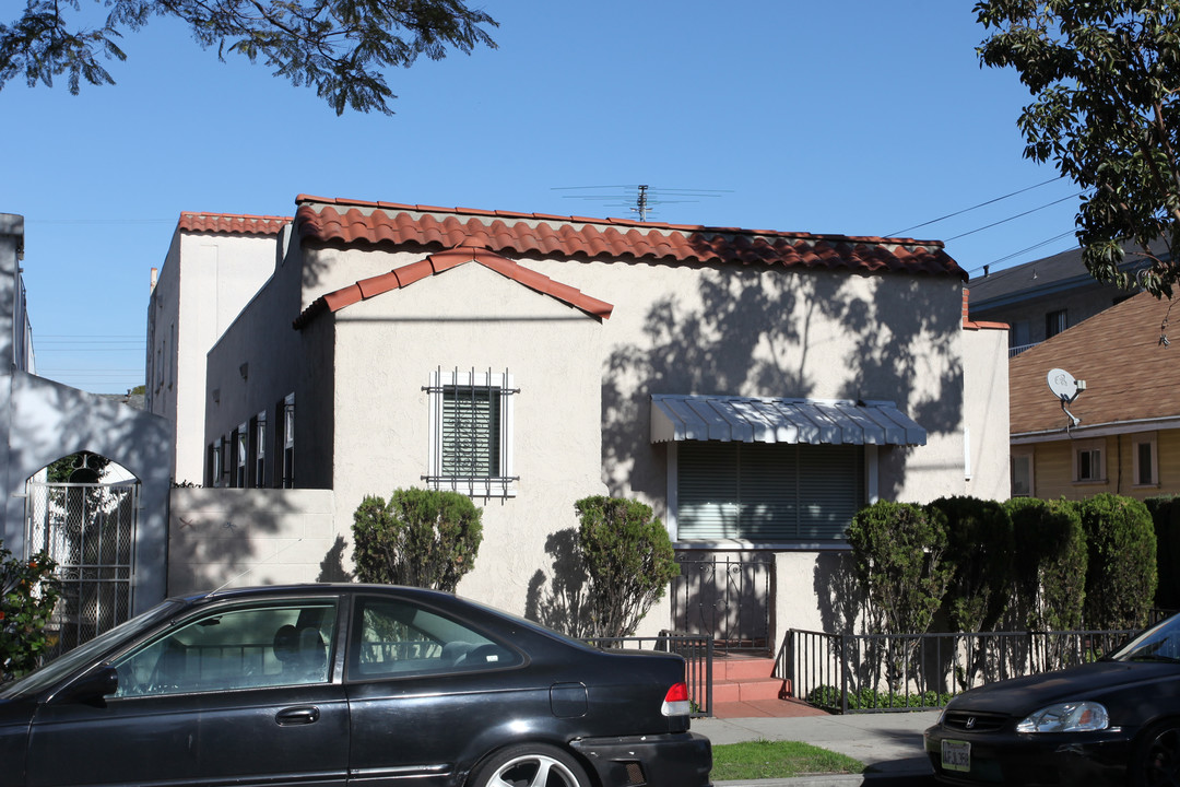 1001 E 5th St in Long Beach, CA - Building Photo