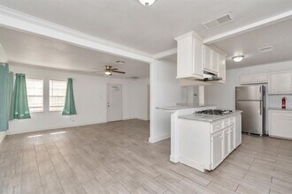 5416 Pease St-Unit -A in Houston, TX - Building Photo - Building Photo