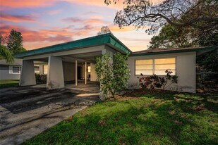 2664 Sunny Breeze Ave in Largo, FL - Building Photo