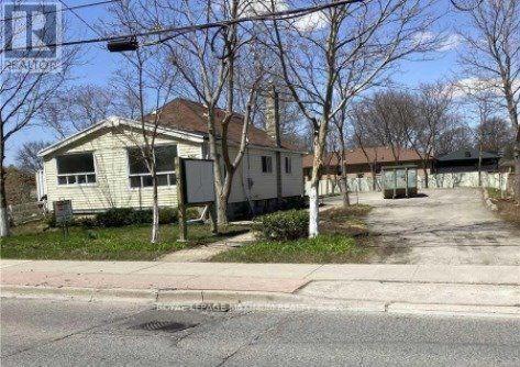 property at 698 Sheppard Ave W