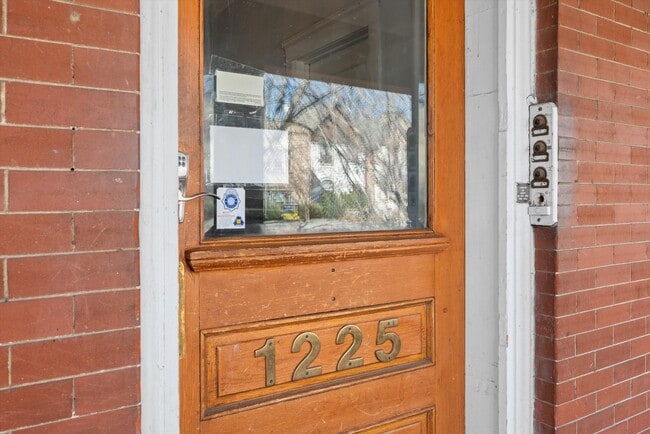 1225 N Marion St in Denver, CO - Foto de edificio - Building Photo