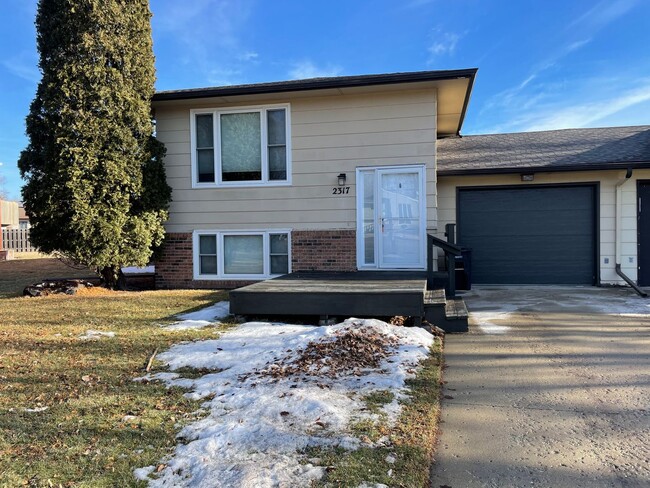 property at 2317 Sundance Cir