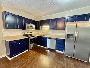 405 Atwell Dr in Fayetteville, NC - Foto de edificio - Building Photo