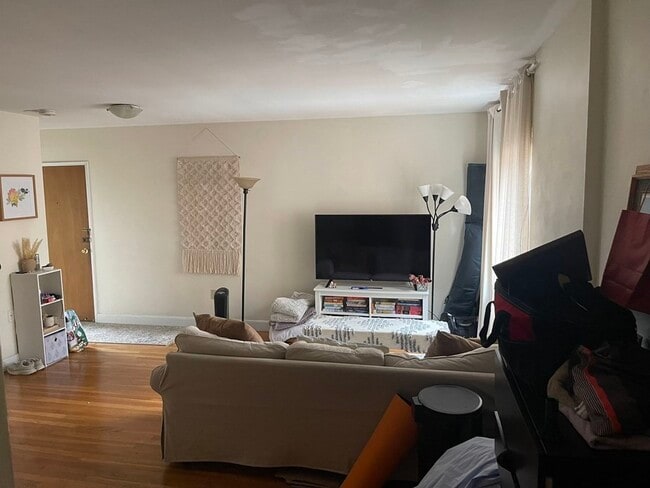 property at 2016 Commonwealth Ave