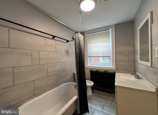 5231 Wissahickon Ave in Philadelphia, PA - Building Photo - Building Photo