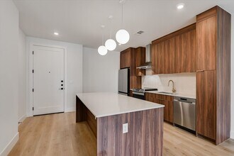 1701 Simond Ave in Austin, TX - Building Photo - Building Photo