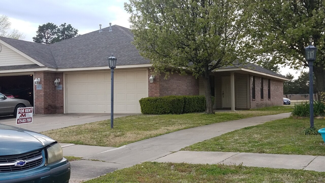 1719 Wilder Ln in Alma, AR - Foto de edificio