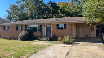 1506 S Detroit Ave in Russellville, AR - Building Photo