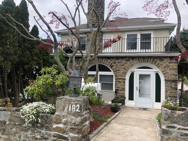 property at 182 Grant Ave