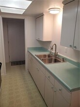 8410 Briarwood Ln in Austin, TX - Building Photo - Building Photo