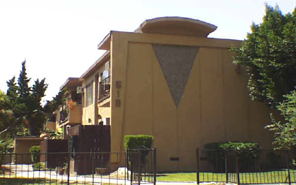 519 N Mar Vista Ave in Pasadena, CA - Foto de edificio