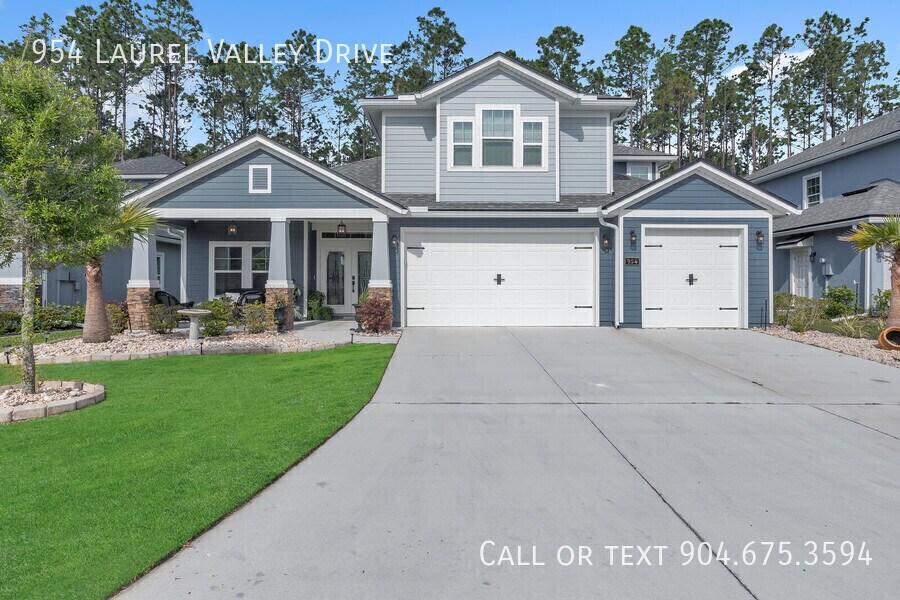 954 Laurel Valley Dr in Orange Park, FL - Building Photo