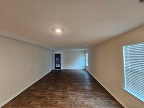 3705 Stallion Dr in Sumter, SC - Building Photo - Building Photo