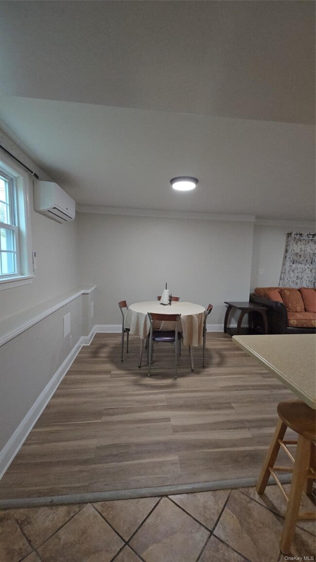 112 Ulster Ave in West Babylon, NY - Building Photo - Building Photo