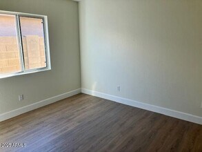 2307 E Kelton Ln in Phoenix, AZ - Building Photo - Building Photo