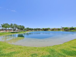 1543 SE 25th St in Homestead, FL - Building Photo - Building Photo