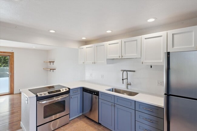 4196 Greenbriar Blvd in Boulder, CO - Building Photo - Building Photo