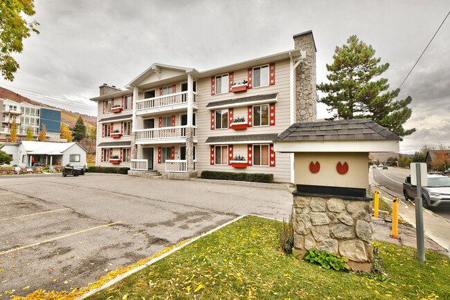 The Alpenhof Condominium in Park City, UT - Building Photo - Building Photo