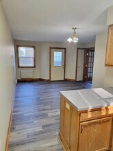 1025 E Madison St in Eau Claire, WI - Building Photo - Building Photo