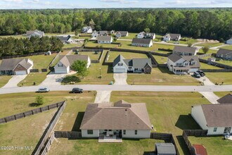 309 Forbes Ln in Jacksonville, NC - Building Photo - Building Photo