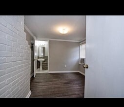 2131 Indiana Ave, Unit C in Savannah, GA - Foto de edificio - Building Photo
