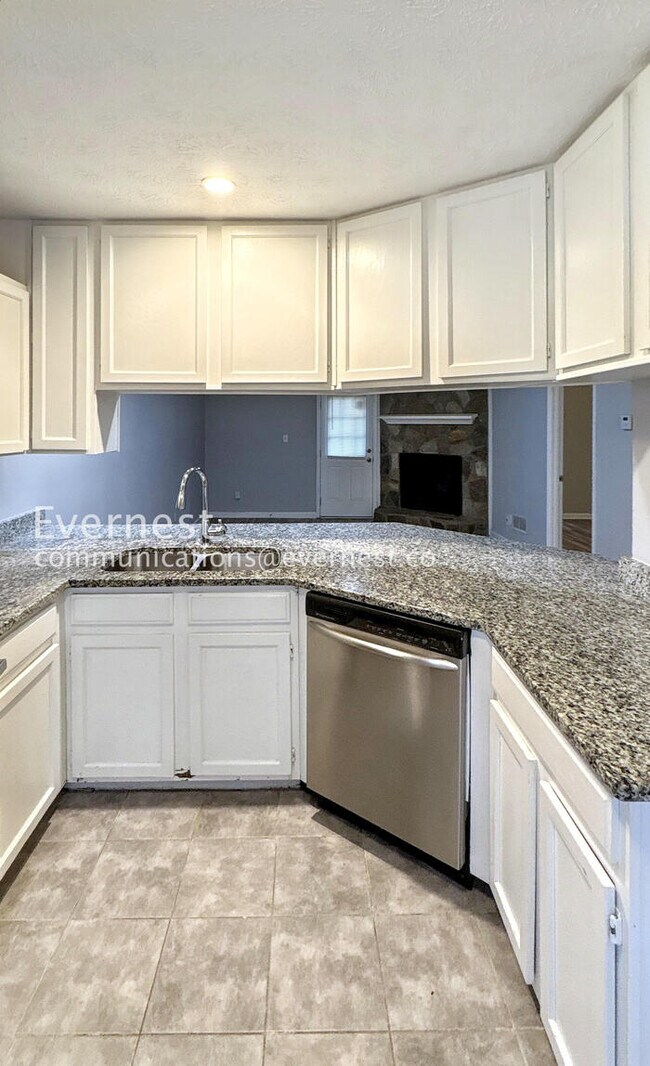 1942 Cornell Way in Morrow, GA - Building Photo - Building Photo