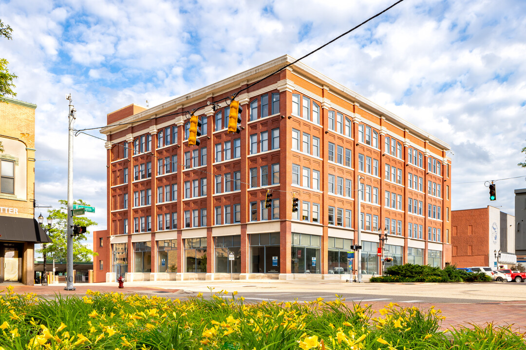 The Arbaugh in Lansing, MI - Foto de edificio