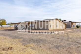 34223 W Siesta Rd in Stanfield, AZ - Building Photo - Building Photo