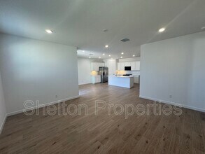 17746 W Turquoise Ave in Glendale, AZ - Building Photo - Building Photo