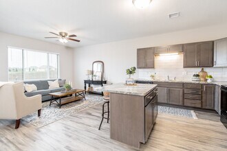 5169 N Villa Pl in Bel Aire, KS - Building Photo - Building Photo