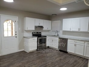 8012 Chaparral Dr in White Settlement, TX - Building Photo - Building Photo