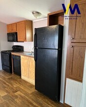 1819 Co Rd 1001, Unit 22 in Pearsall, TX - Building Photo - Building Photo