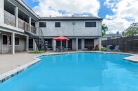 Newport at Clear Lake photo'