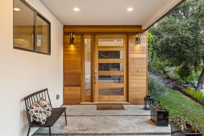 124 Foxwood Rd in Portola Valley, CA - Building Photo - Building Photo