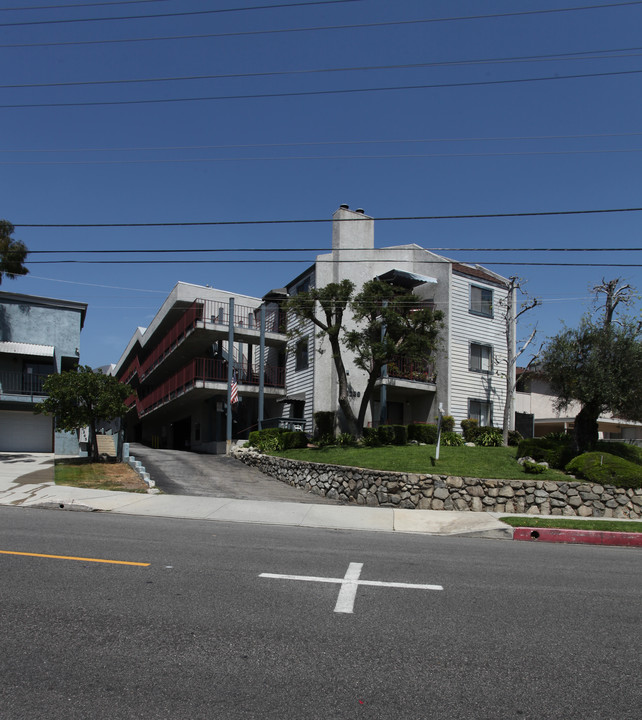 3239 Altura Ave in Glendale, CA - Building Photo