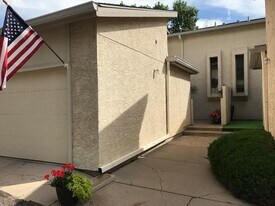 3330 Templeton Gap Rd in Colorado Springs, CO - Building Photo