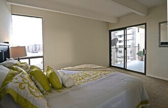 777 N Washington St, Unit 504 in Denver, CO - Foto de edificio - Building Photo