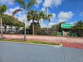 1780 NE 191st St in Miami, FL - Building Photo