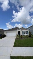 1230 Red Hl Rd in Davenport, FL - Building Photo