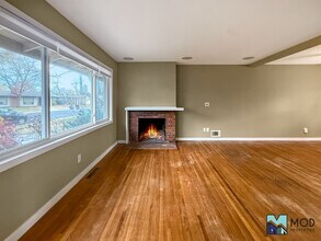 6270 E Minnesota Dr in Denver, CO - Building Photo - Building Photo