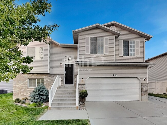 property at 1995 Fremont Crest Ave