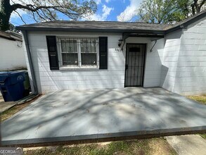 1367 Elizabeth Ave SW in Atlanta, GA - Building Photo - Building Photo
