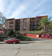 Silverlake Village in Los Angeles, CA - Building Photo - Building Photo