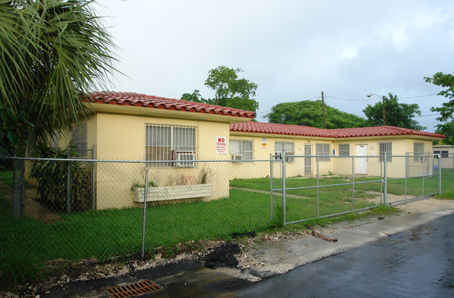 7770 NW 1st Ave in Miami, FL - Building Photo - Building Photo