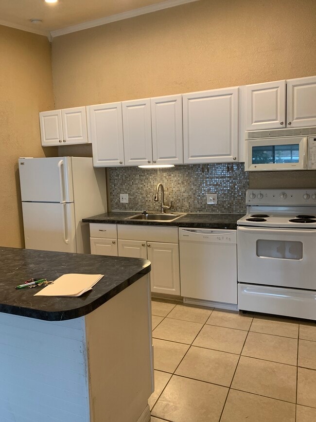 520 7th Pl, Unit 520 in Vero Beach, FL - Building Photo - Building Photo