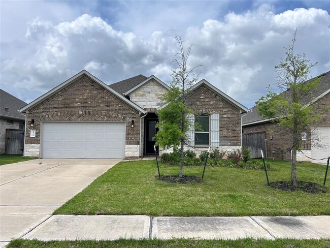 property at 1523 Oakdale Crest Rd